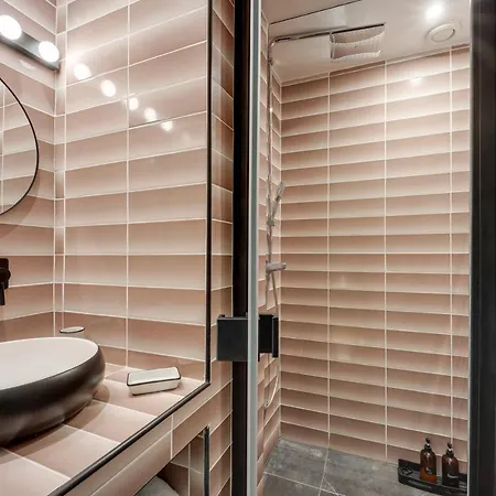 L'hermitage Piscine Sauna Fitness Deauville *